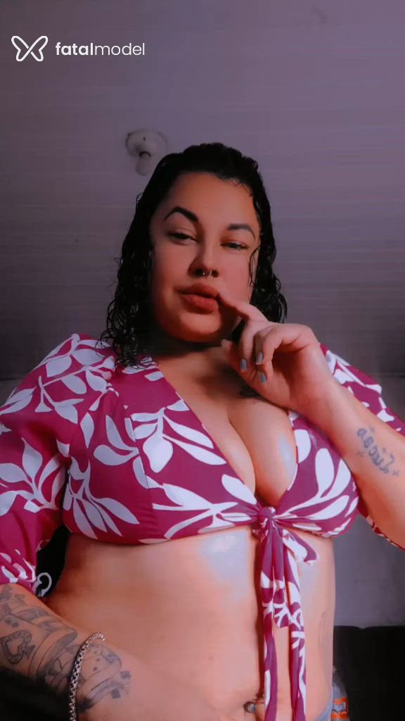 Acompanhante mulher morena (o) de olhos castanhos - Ninfdudinha