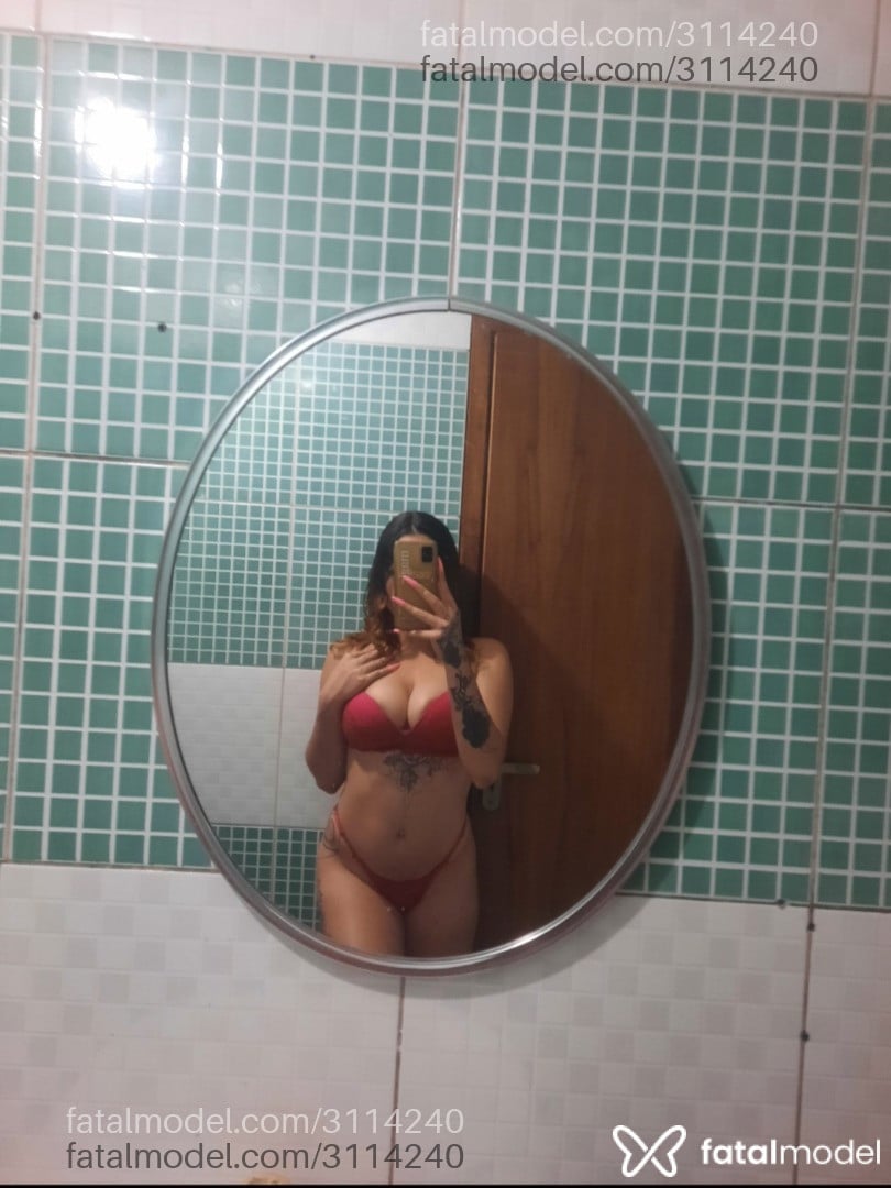 Acompanhante mulher morena (o) de olhos mel - Adriana