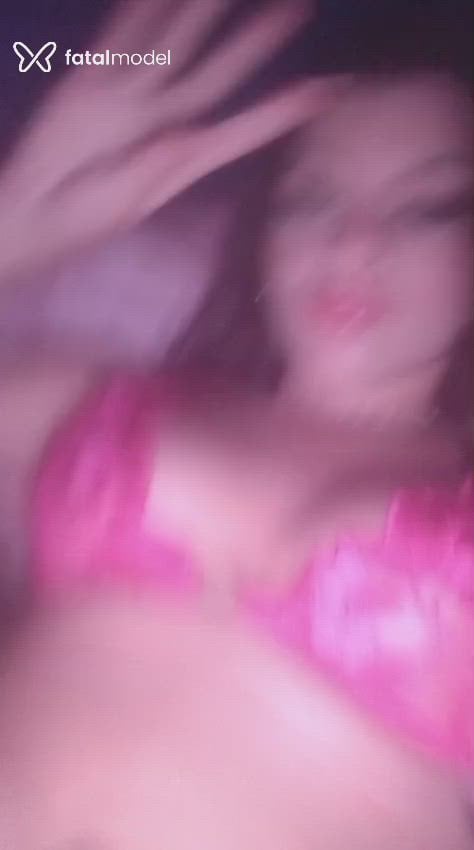 Acompanhante mulher morena (o) de olhos castanhos - Samara Acompanhante mulher morena (o) de olhos castanhos - Samara