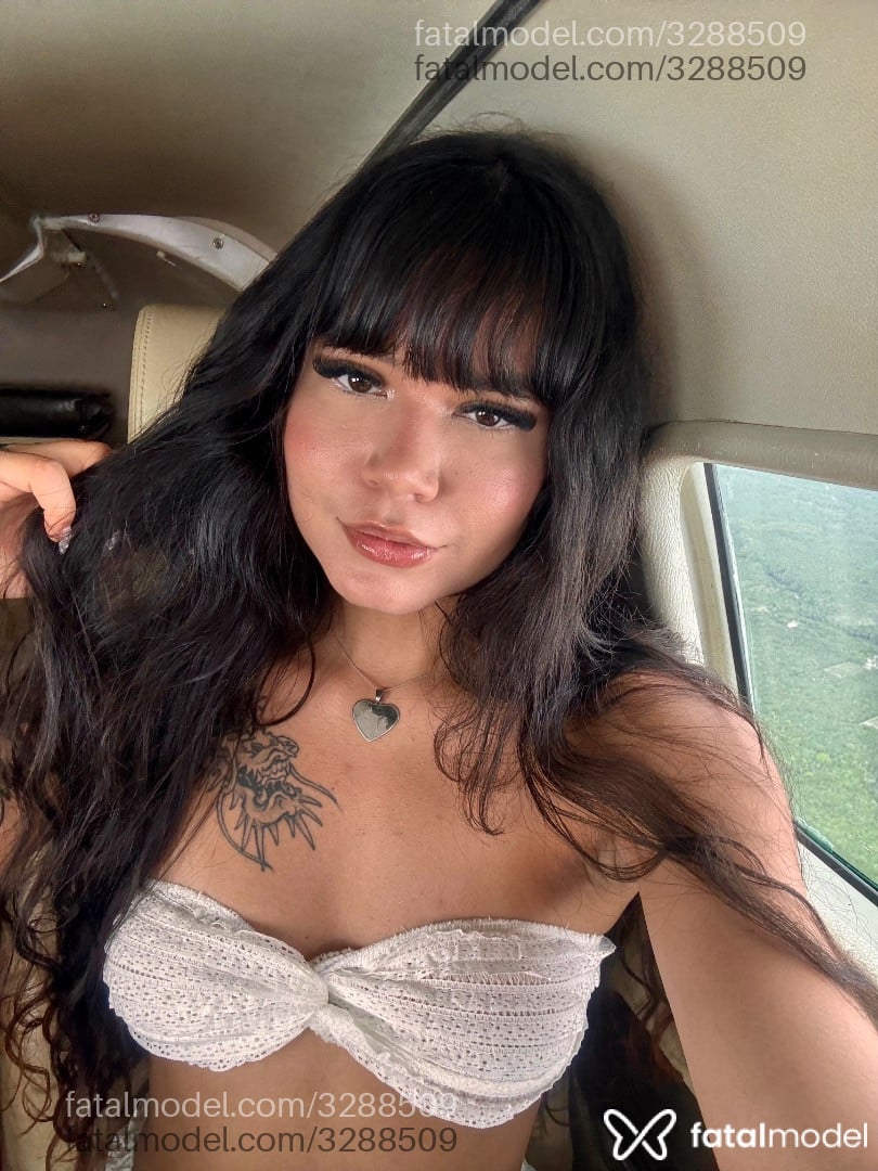 Acompanhante mulher morena (o) de olhos castanhos - Anne
