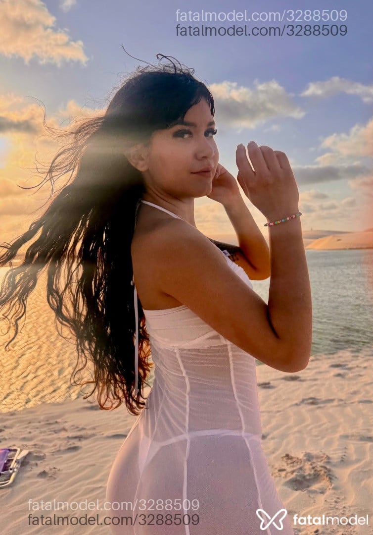 Acompanhante mulher morena (o) de olhos castanhos - Anne