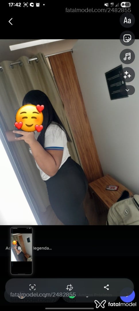 Acompanhante mulher morena (o) de olhos pretos - Aryadna