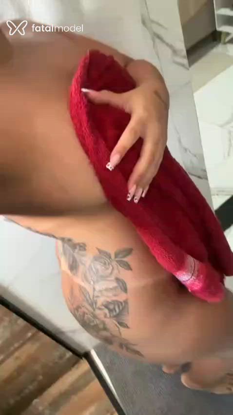 Acompanhante mulher morena (o) de olhos castanhos - Luna