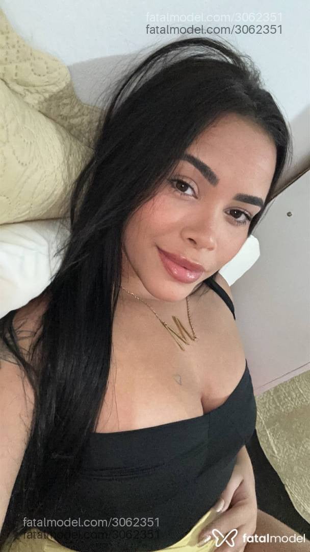 Acompanhante mulher morena (o) de olhos castanhos - Luna
