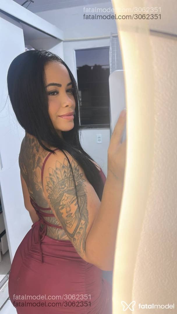 Acompanhante mulher morena (o) de olhos castanhos - Luna