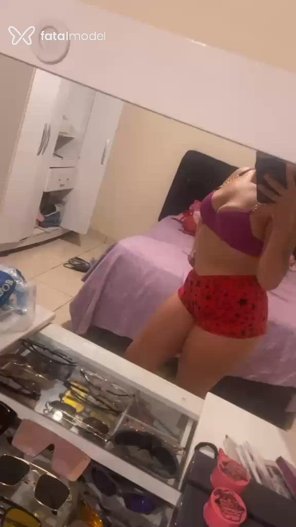 Acompanhante mulher morena (o) de olhos mel - Eduarda Lima Acompanhante mulher morena (o) de olhos mel - Eduarda Lima