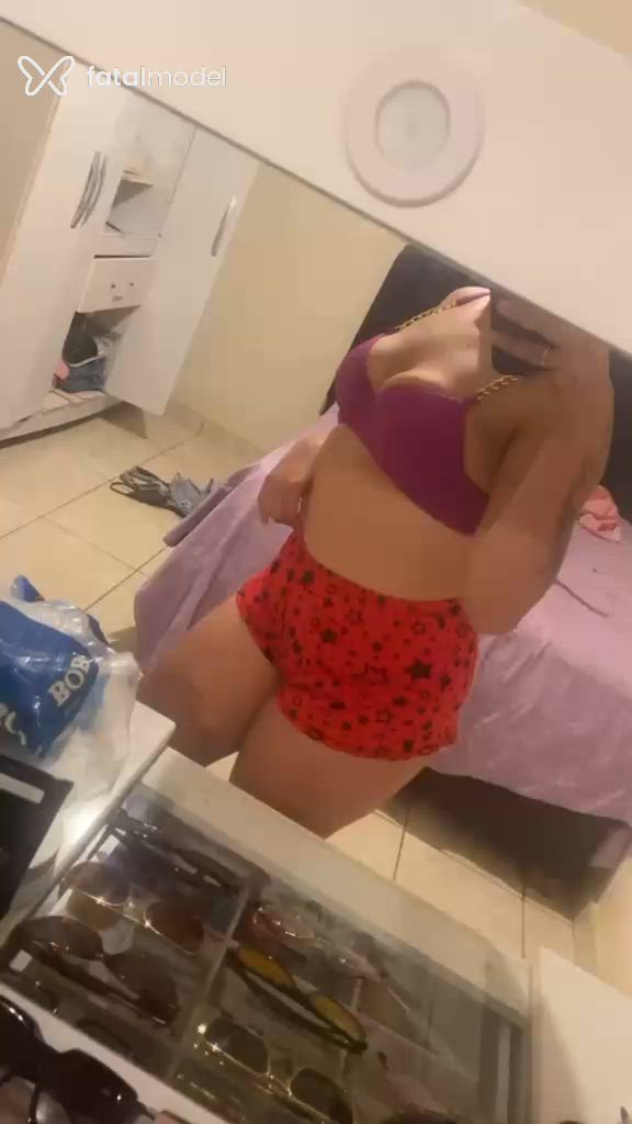 Acompanhante mulher morena (o) de olhos mel - Eduarda Lima Acompanhante mulher morena (o) de olhos mel - Eduarda Lima