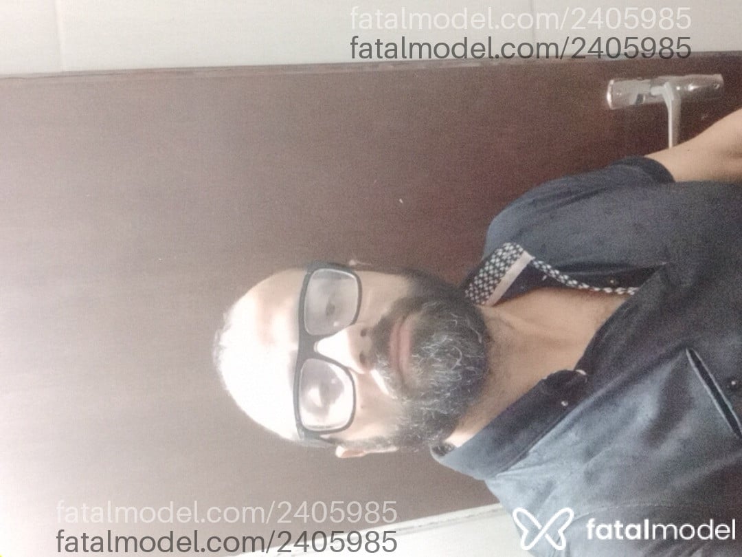 Acompanhante homem com cabelo castanho de olhos castanhos - Juliano Cruz