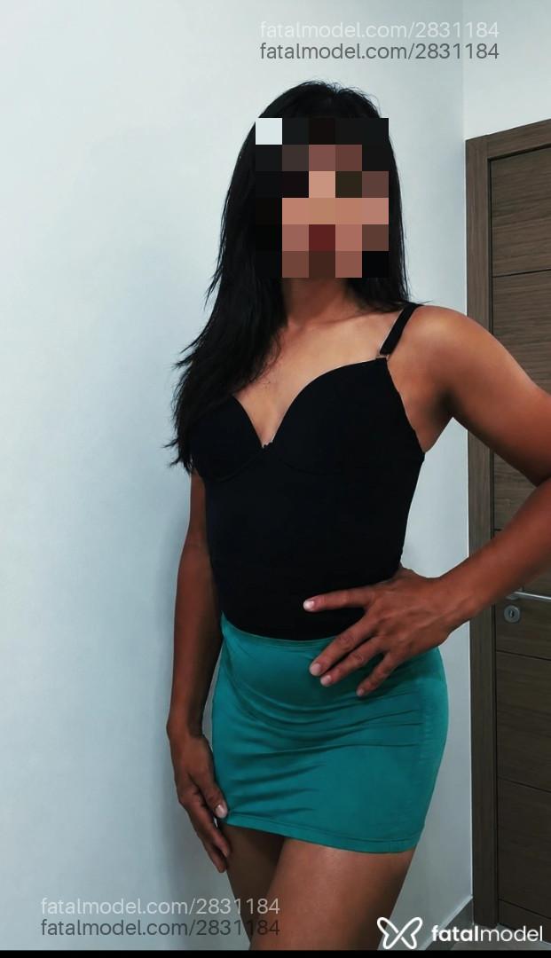 Acompanhante não-binário morena (o) de olhos castanhos - Daniela Santos