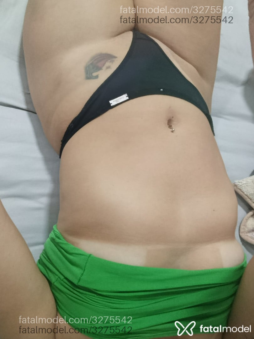 Acompanhante mulher loira (o) de olhos mel - Elen