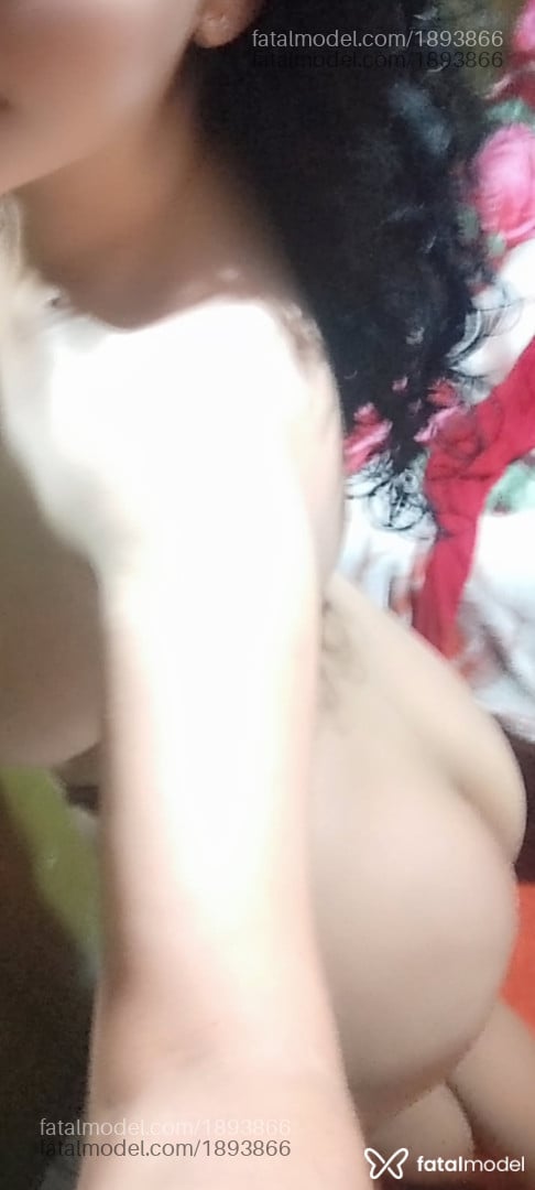Acompanhante mulher morena (o) de olhos castanhos - Marcele