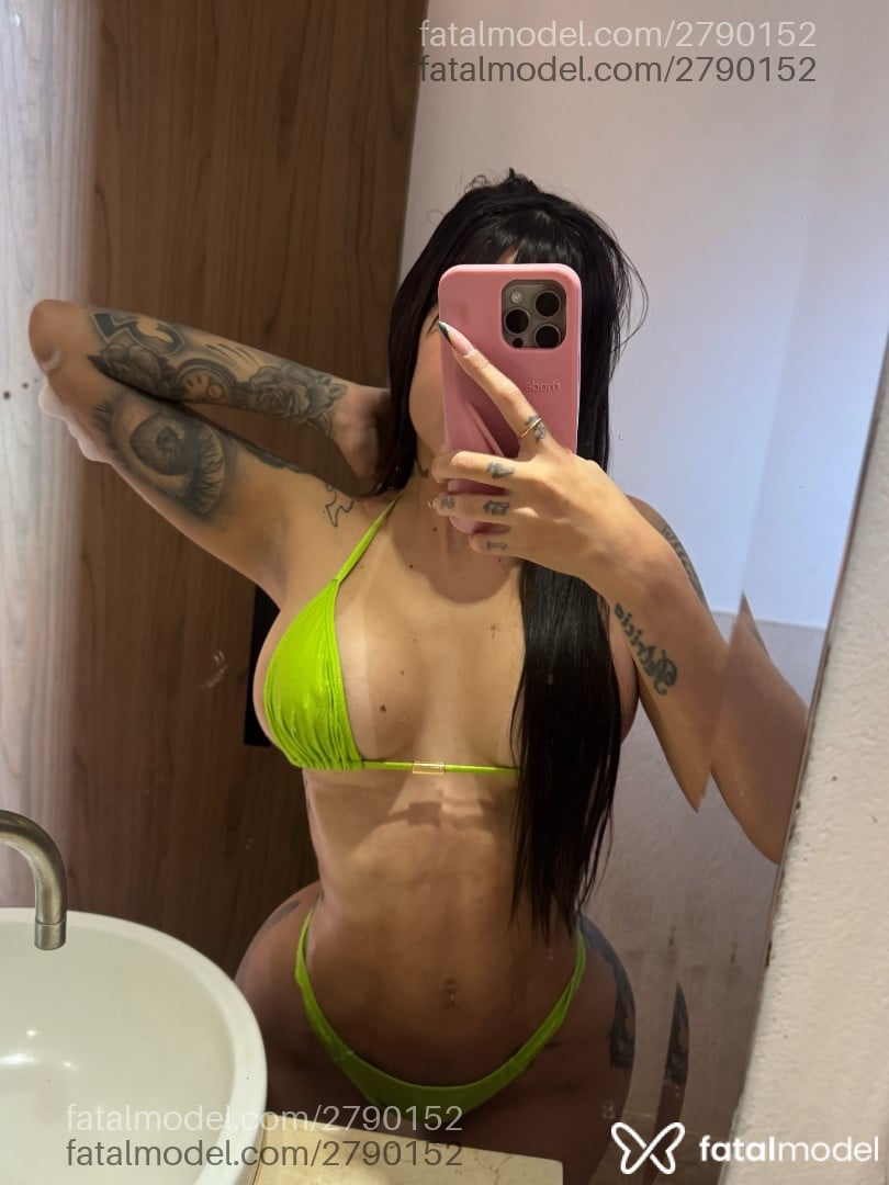 Acompanhante mulher morena (o) de olhos mel - Maju Dias Acompanhante mulher morena (o) de olhos mel - Maju Dias