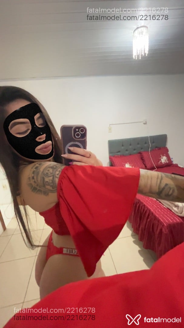 Acompanhante mulher morena (o) de olhos castanhos - Raponzel