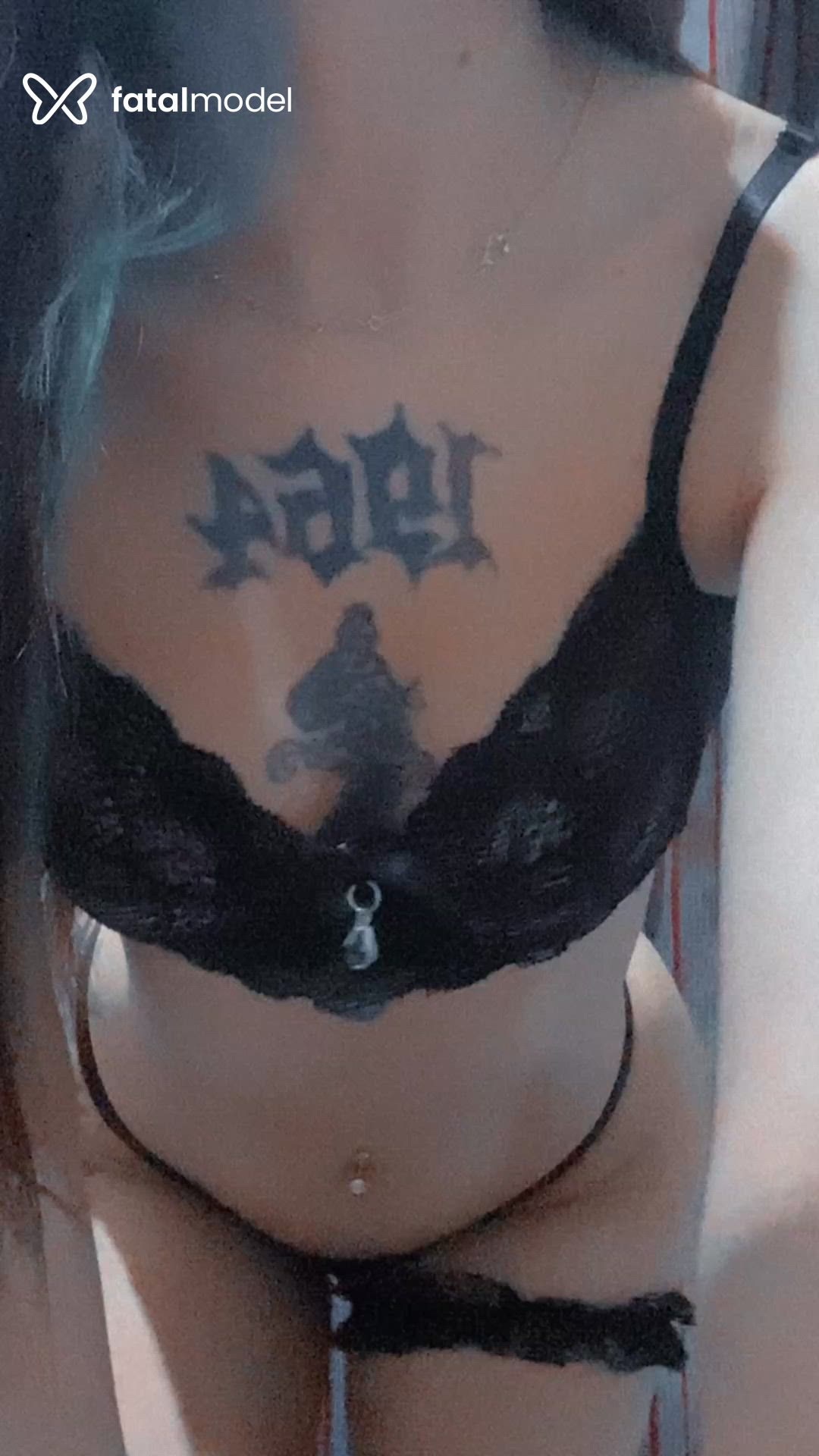 Acompanhante mulher com cabelo castanho de olhos verdes - Laís Cooler Acompanhante mulher com cabelo castanho de olhos verdes - Laís Cooler