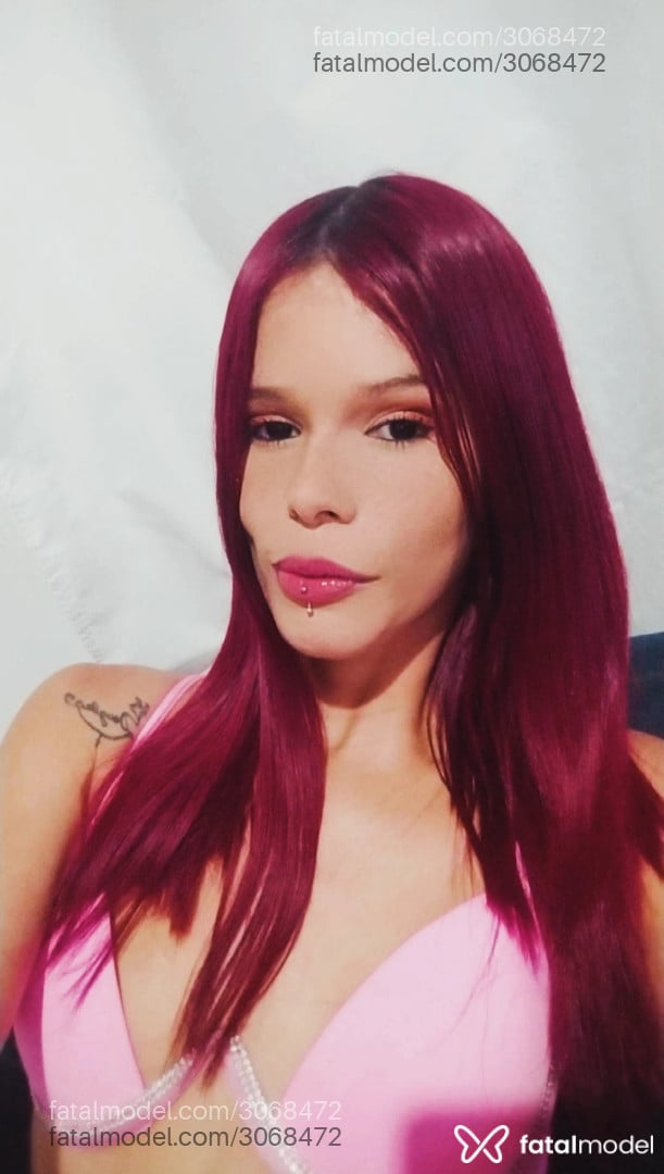 Acompanhante mulher ruiva (o) de olhos castanhos - Ludmilla