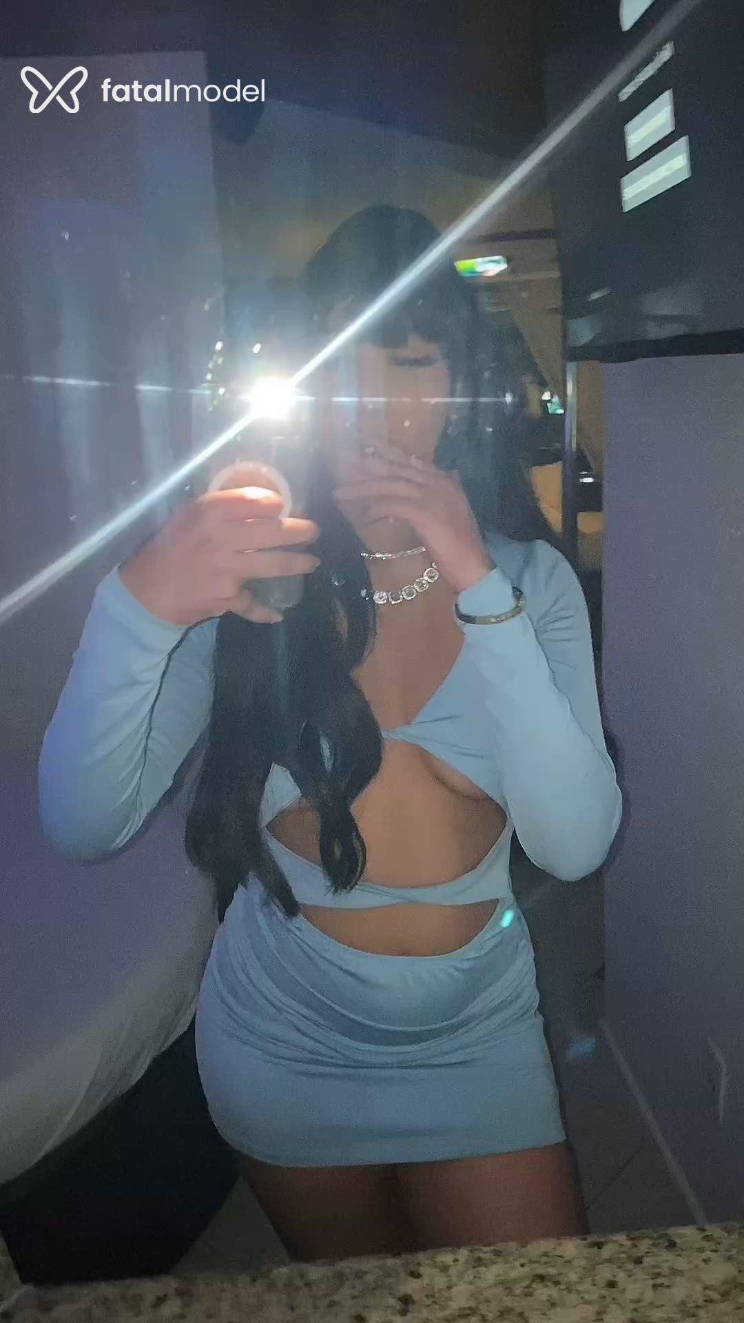 Acompanhante mulher morena (o) de olhos mel - Fernanda Yra