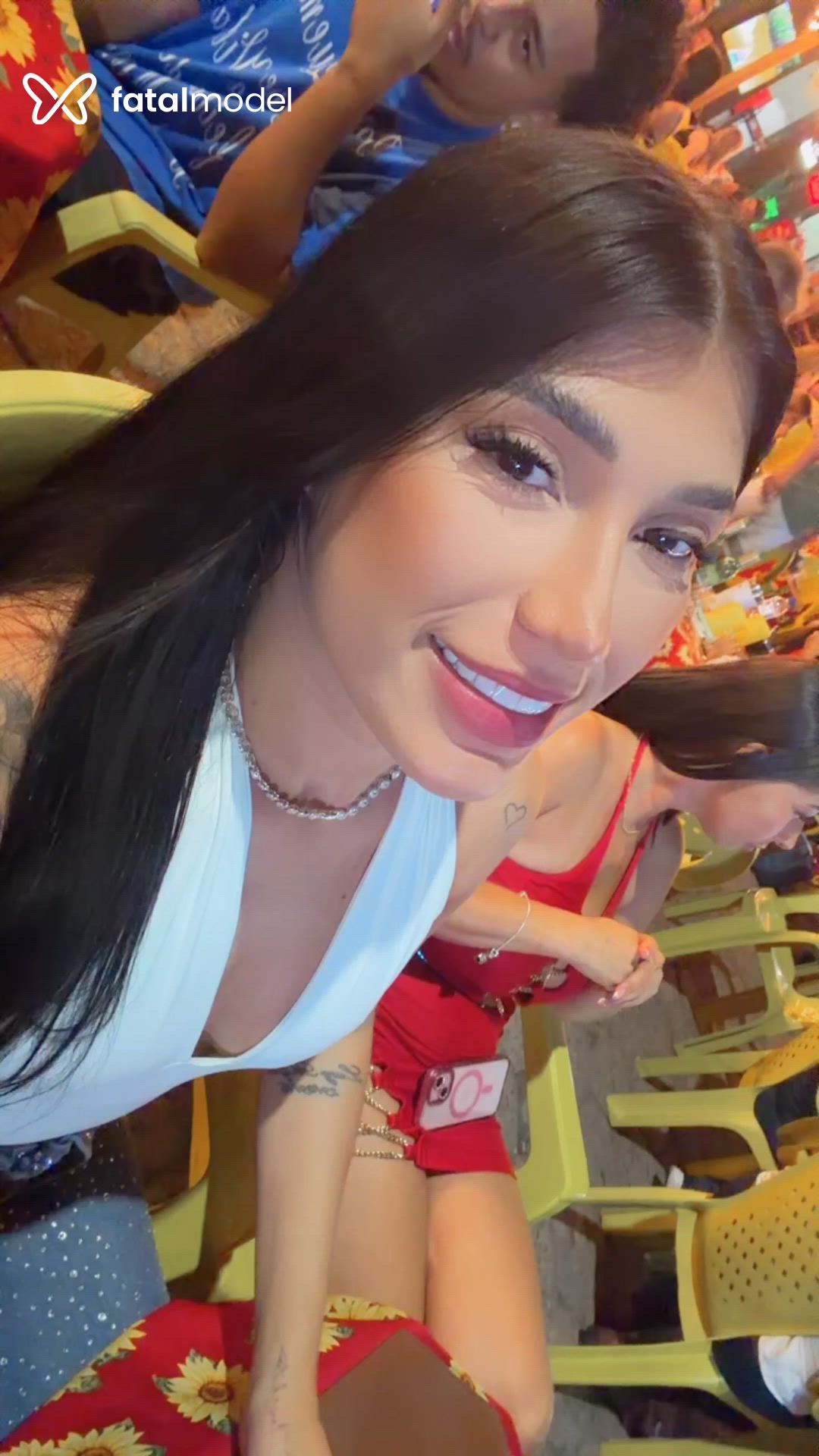 Acompanhante mulher morena (o) de olhos castanhos - Gabriella