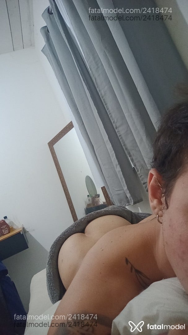 Acompanhante homem com cabelo castanho de olhos castanhos - Cauã Vieira