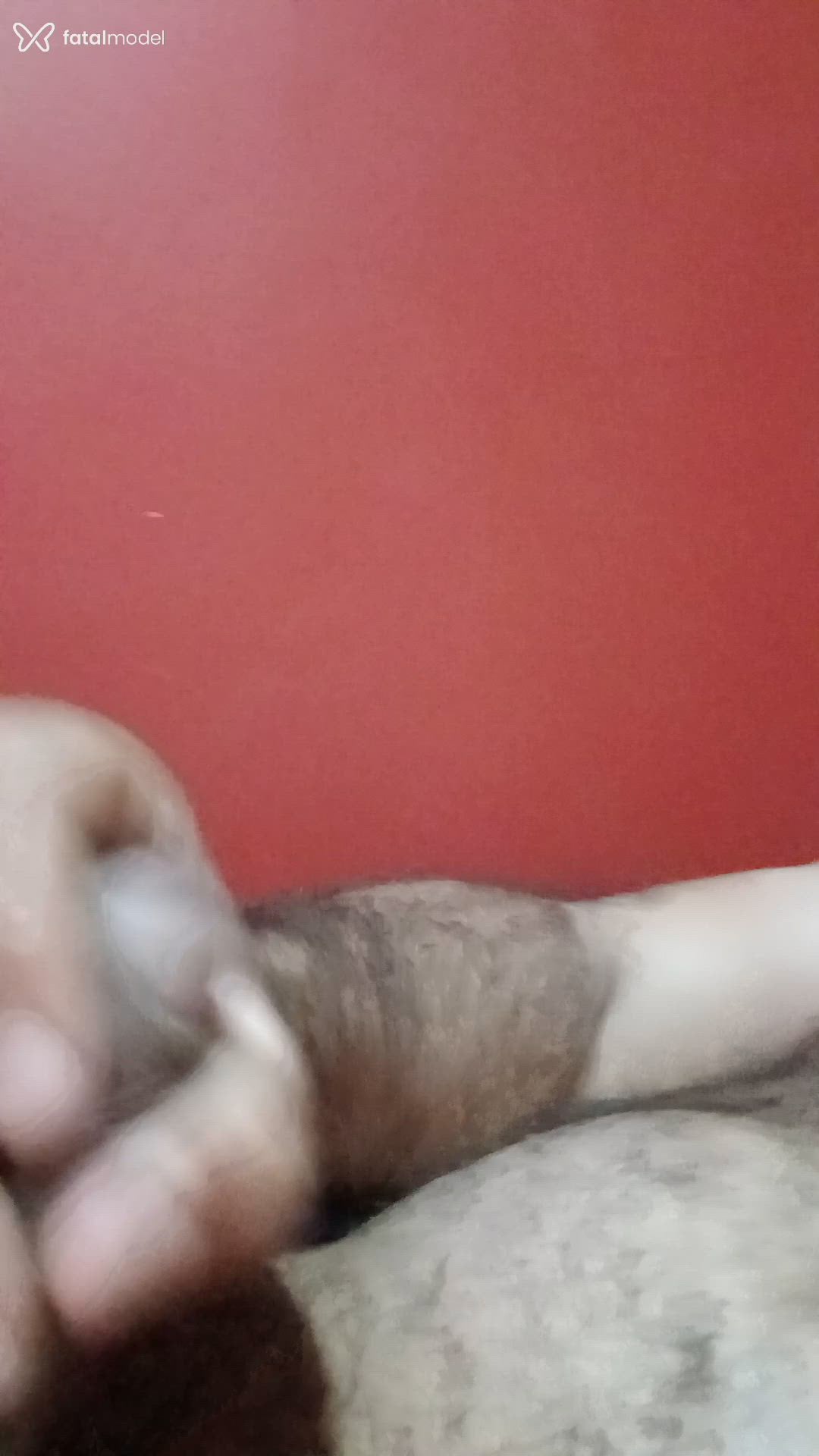 Acompanhante homem com cabelo grisalho de olhos castanhos - Diego