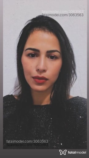 Acompanhante mulher morena (o) de olhos castanhos - Barbara