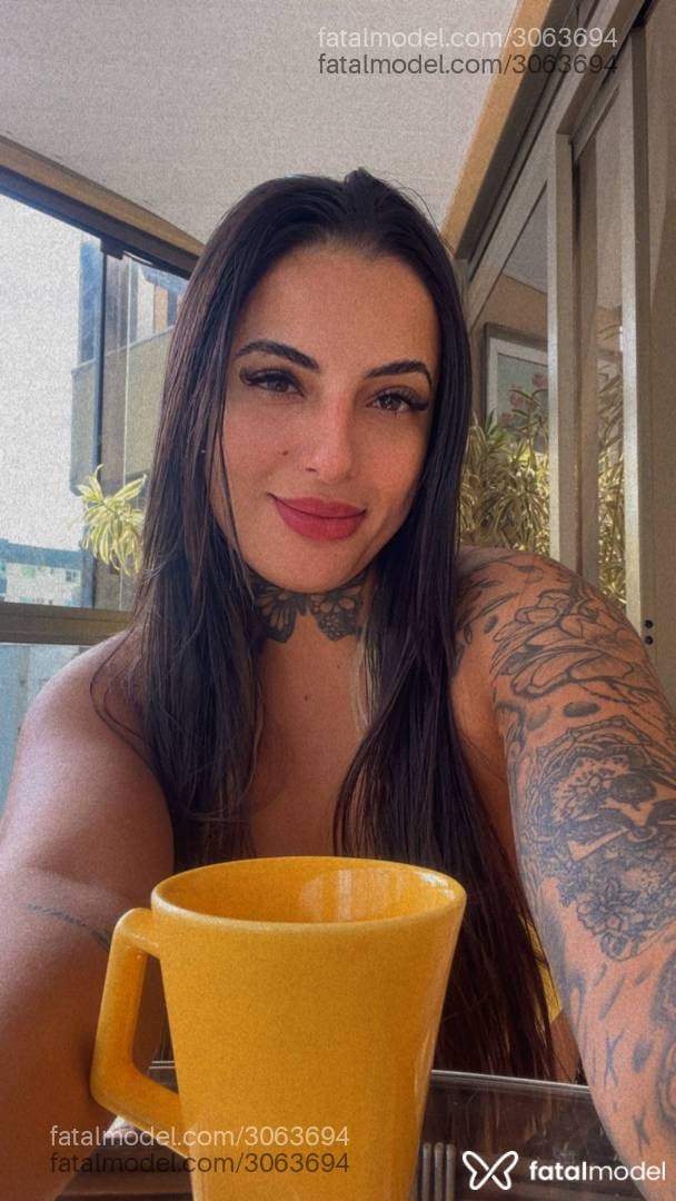 Acompanhante mulher morena (o) de olhos castanhos em Florianópolis - Malu Hoffmman