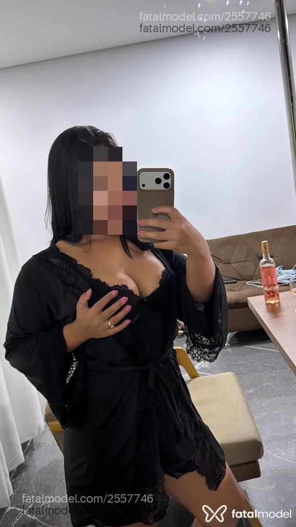 Acompanhante mulher morena (o) de olhos pretos - Nicole Sanz
