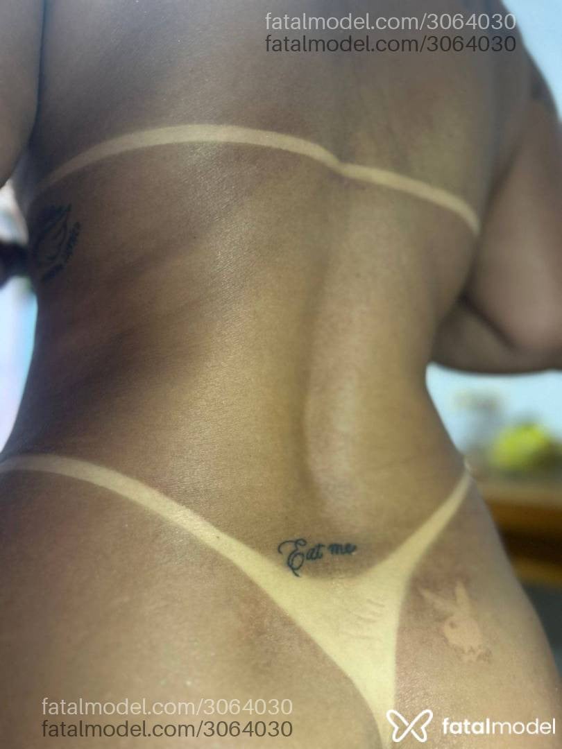 Acompanhante mulher morena (o) de olhos mel - Mariana