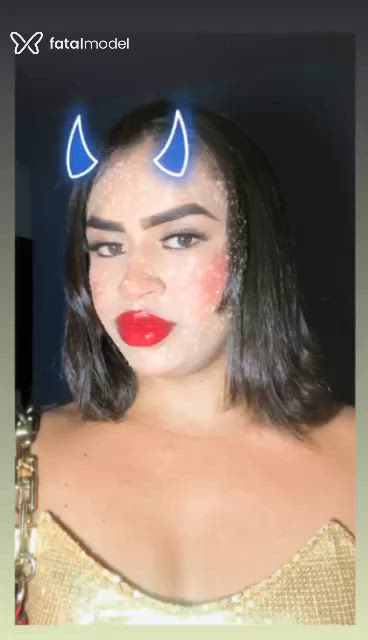 Acompanhante mulher trans morena (o) de olhos castanhos em Redenção Acompanhante mulher trans morena (o) de olhos castanhos em Redenção - Ysadora Cortez