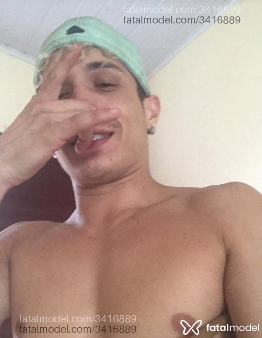 Acompanhante homem com cabelo castanho de olhos castanhos - Felipe Fernando