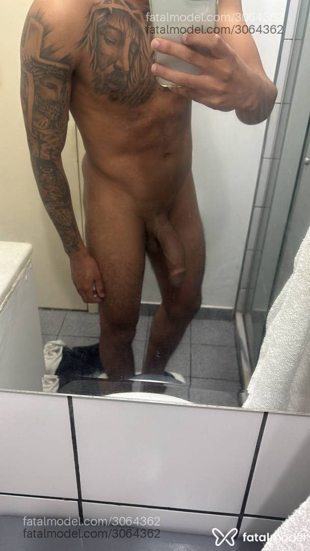 Acompanhante homem com cabelo castanho de olhos castanhos em São Paulo - Tiago