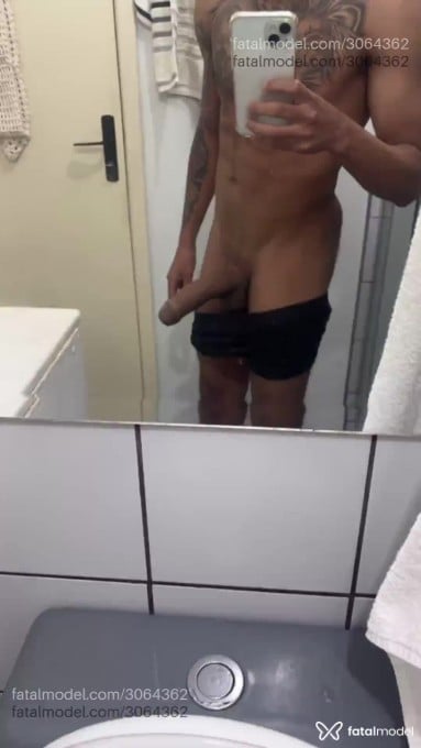 Acompanhante homem com cabelo castanho de olhos castanhos em São Paulo - Tiago