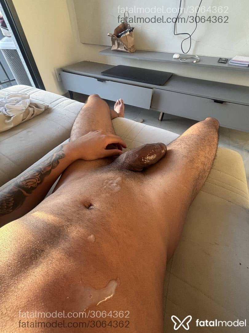 Acompanhante homem com cabelo castanho de olhos castanhos em São Paulo - Tiago