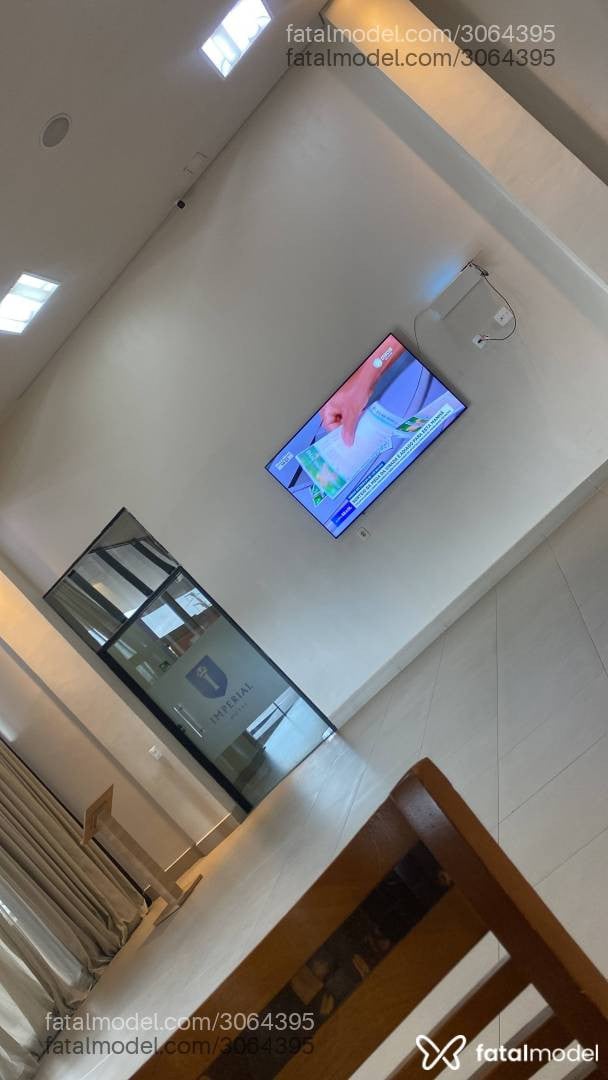 Acompanhante mulher com cabelo castanho de olhos pretos em São Luís - Lara