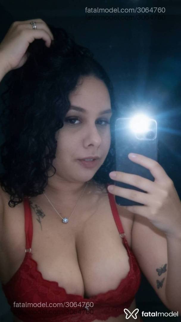 Acompanhante mulher morena (o) de olhos castanhos - Gabi