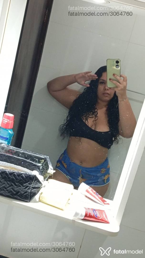 Acompanhante mulher morena (o) de olhos castanhos - Gabi