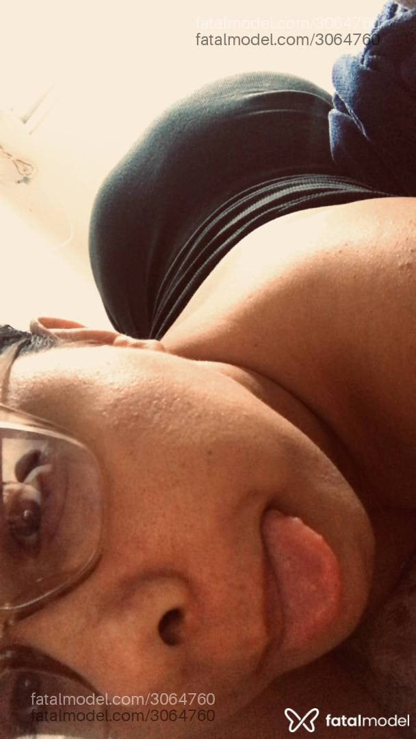 Acompanhante mulher morena (o) de olhos castanhos - Gabi