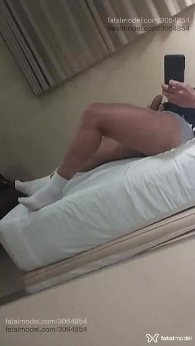 Acompanhante homem com cabelo castanho de olhos castanhos em São Paulo - Junior