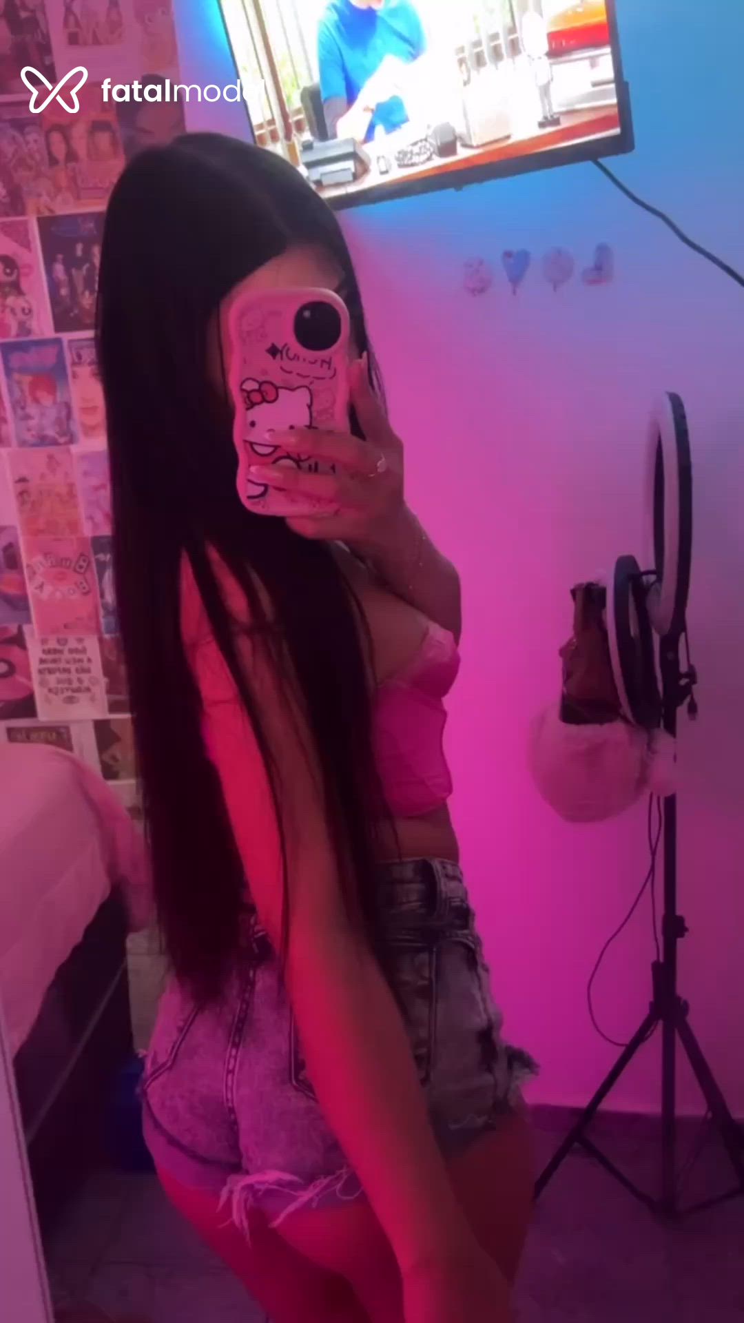 Acompanhante mulher trans morena (o) de olhos pretos - Luna