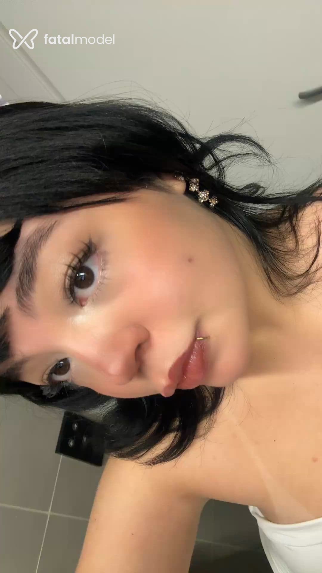 Acompanhante mulher morena (o) de olhos mel - Ana