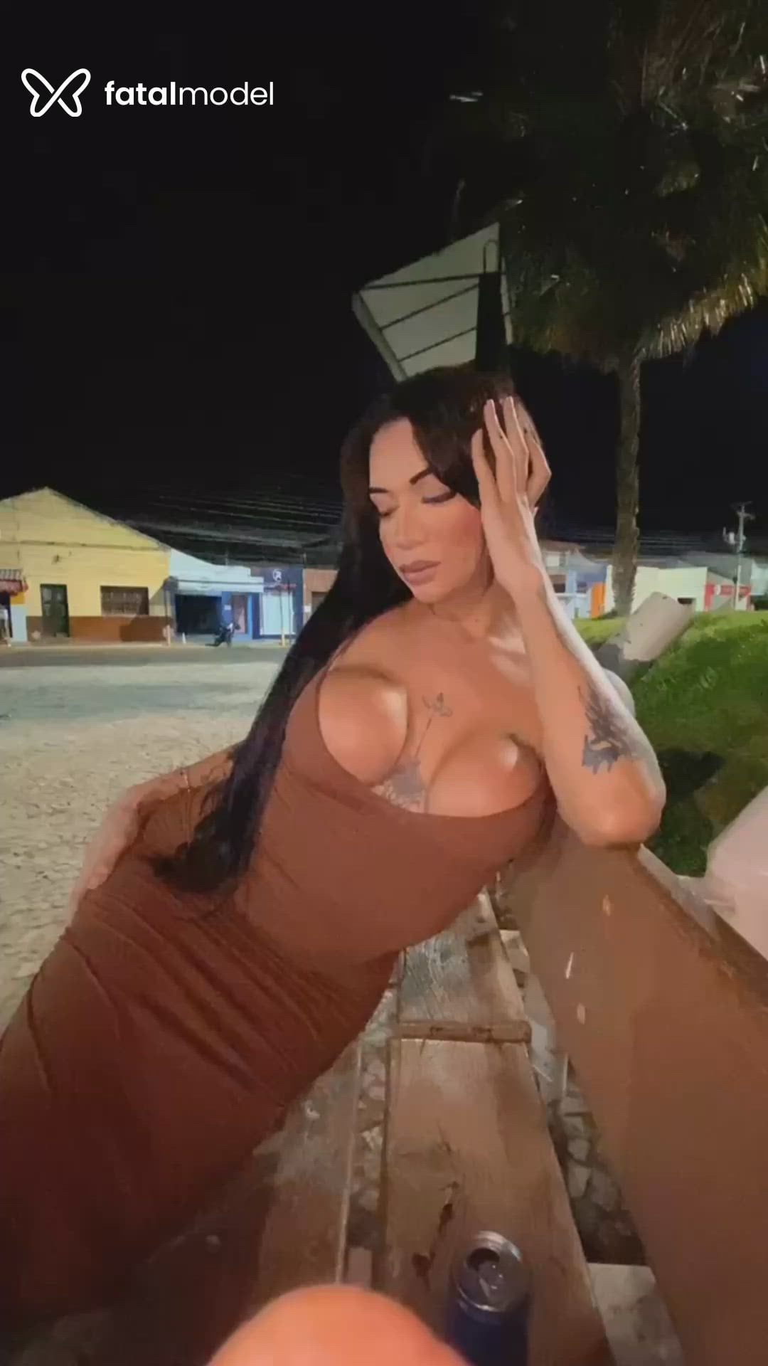 Acompanhante mulher trans morena (o) de olhos pretos - Isabela Santos Acompanhante mulher trans morena (o) de olhos pretos - Isabela Santos