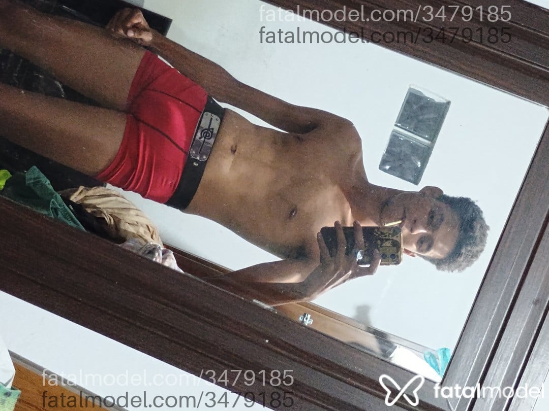 Acompanhante homem morena (o) de olhos pretos - Pedro Jones