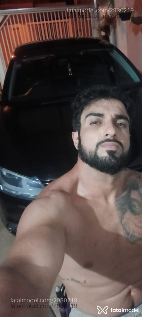Acompanhante homem morena (o) de olhos mel - Hassan