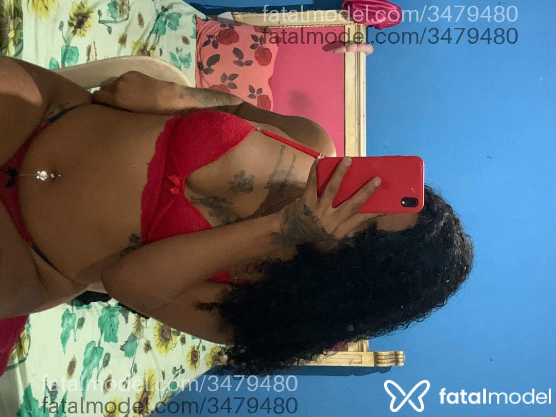 Acompanhante mulher morena (o) de olhos castanhos - Rafaela