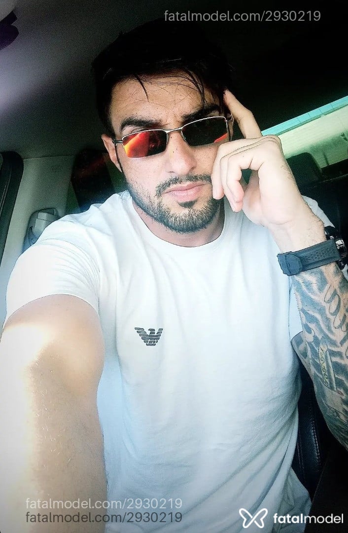 Acompanhante homem morena (o) de olhos mel - Hassan