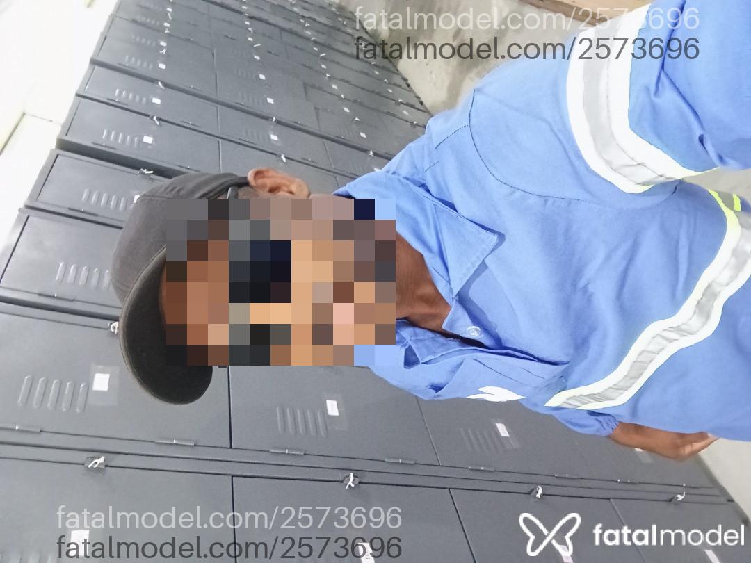 Acompanhante homem com cabelo castanho de olhos castanhos - Baiano