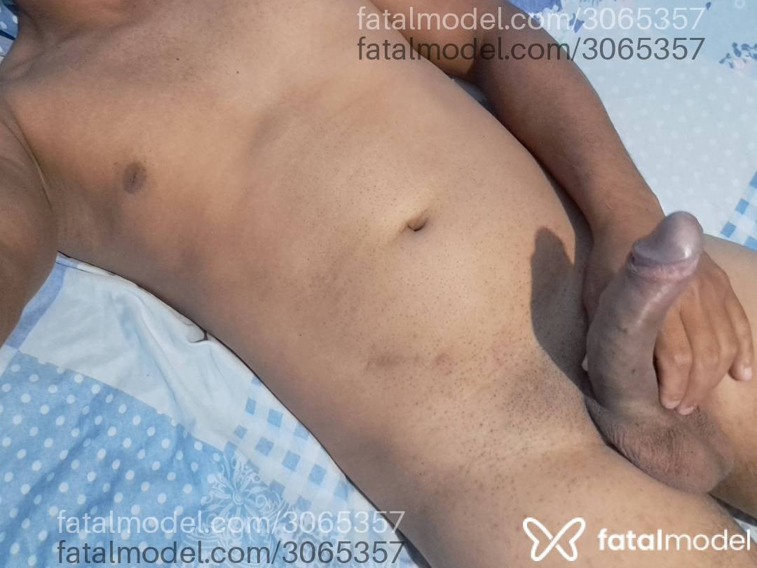 Acompanhante homem morena (o) de olhos pretos - Daniel