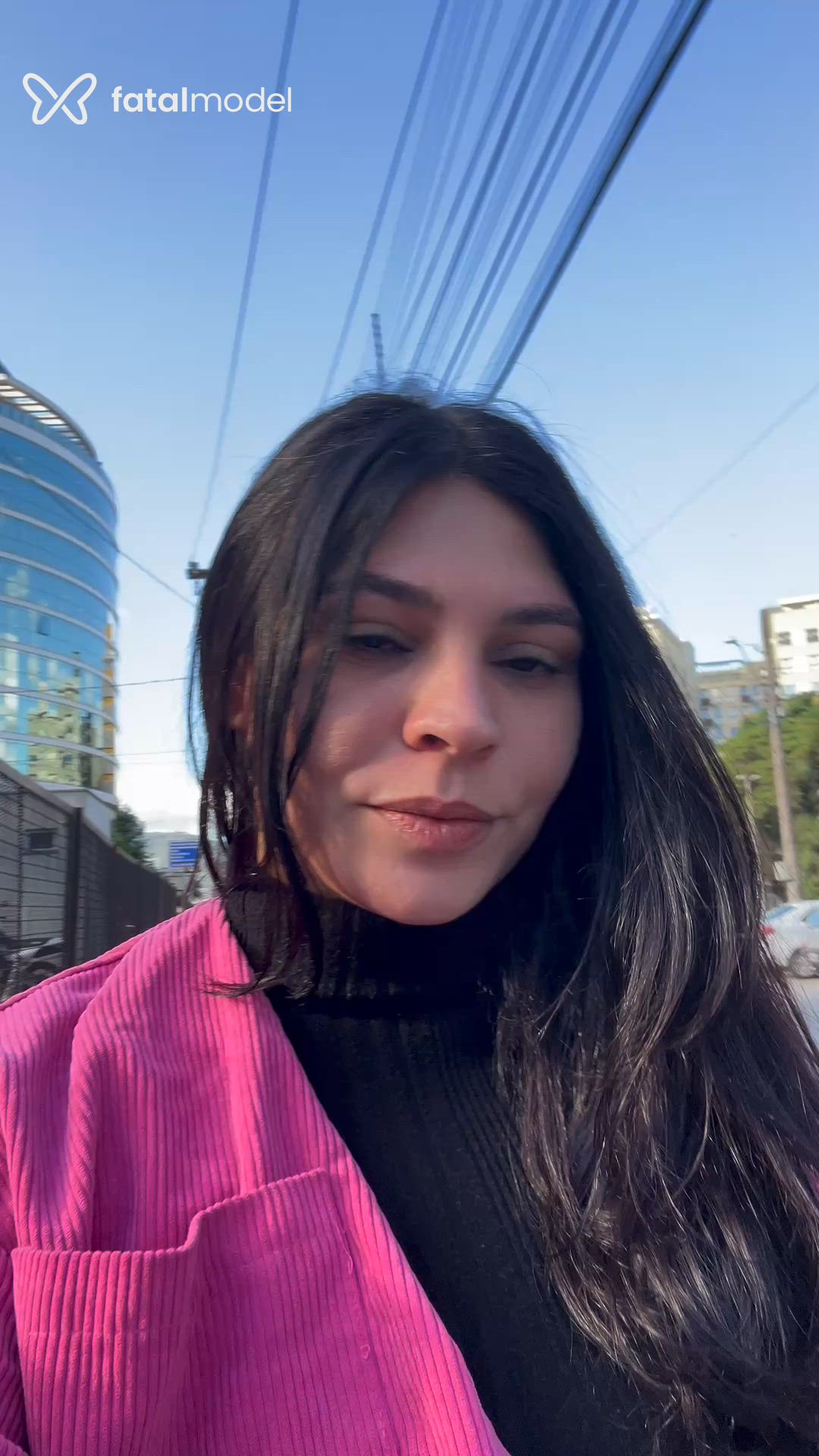 Acompanhante mulher com cabelo castanho de olhos castanhos em Florianópolis Acompanhante mulher com cabelo castanho de olhos castanhos em Florianópolis - Larissa