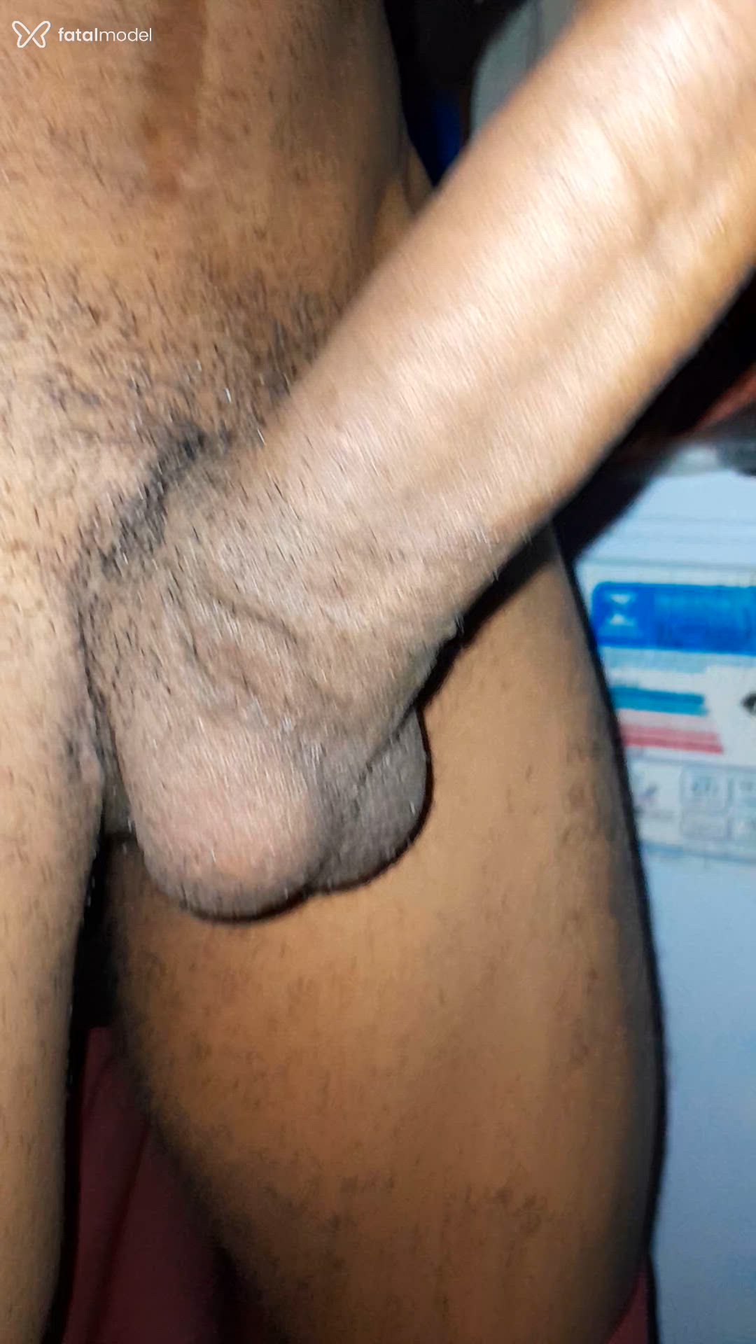 Acompanhante homem morena (o) de olhos castanhos - Marreto
