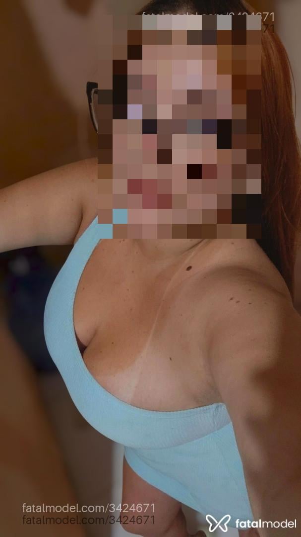 Acompanhante mulher ruiva (o) de olhos mel - Vivi Acompanhante mulher ruiva (o) de olhos mel - Vivi