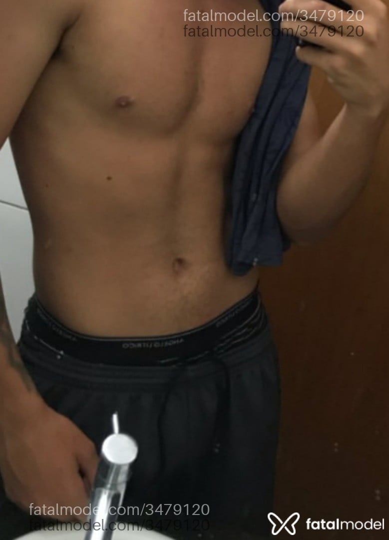 Acompanhante homem morena (o) de olhos castanhos - Pedro Henrique
